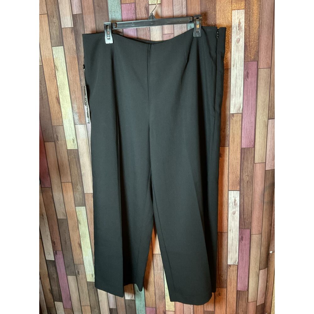 Women’s Charlie B. Black Dress Pants Slacks Women’s Size 16 NWT